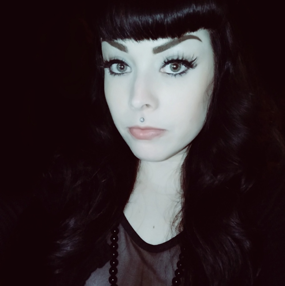 Meet your Posher, Battie Page